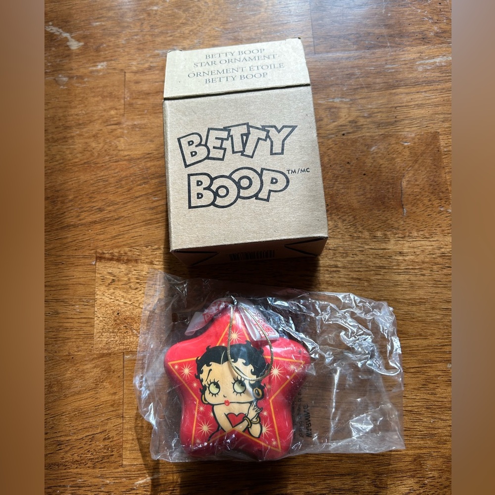 Betty Boop Star Ornament Collectable Christmas Tree Decoration New in Box